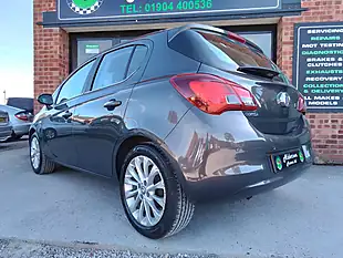 Used 2015 Vauxhall Corsa Se Grey - Interior and Exterior details 13