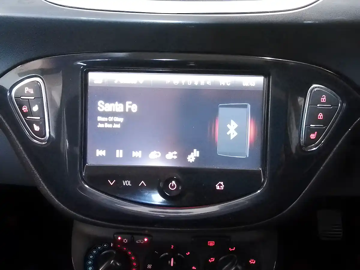 Used 2015 Vauxhall Corsa Se Grey - Interior and Exterior details 16