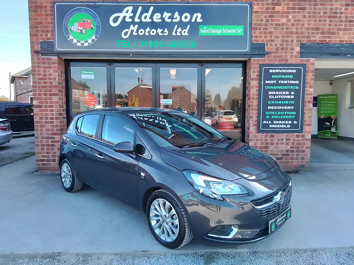 Used 2015 Vauxhall Corsa Se Grey - Interior and Exterior details 20