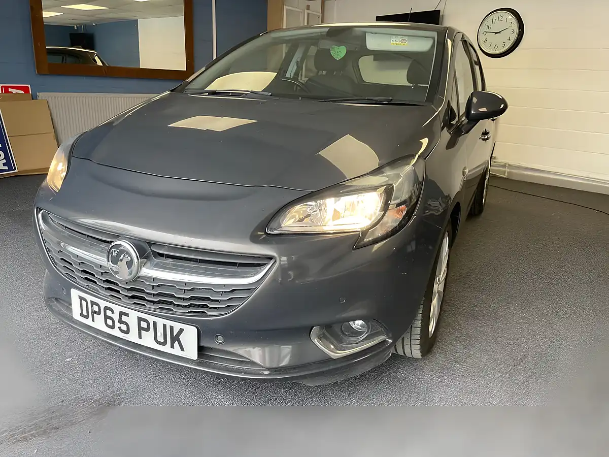 Used 2015 Vauxhall Corsa Se Grey - Interior and Exterior details 3