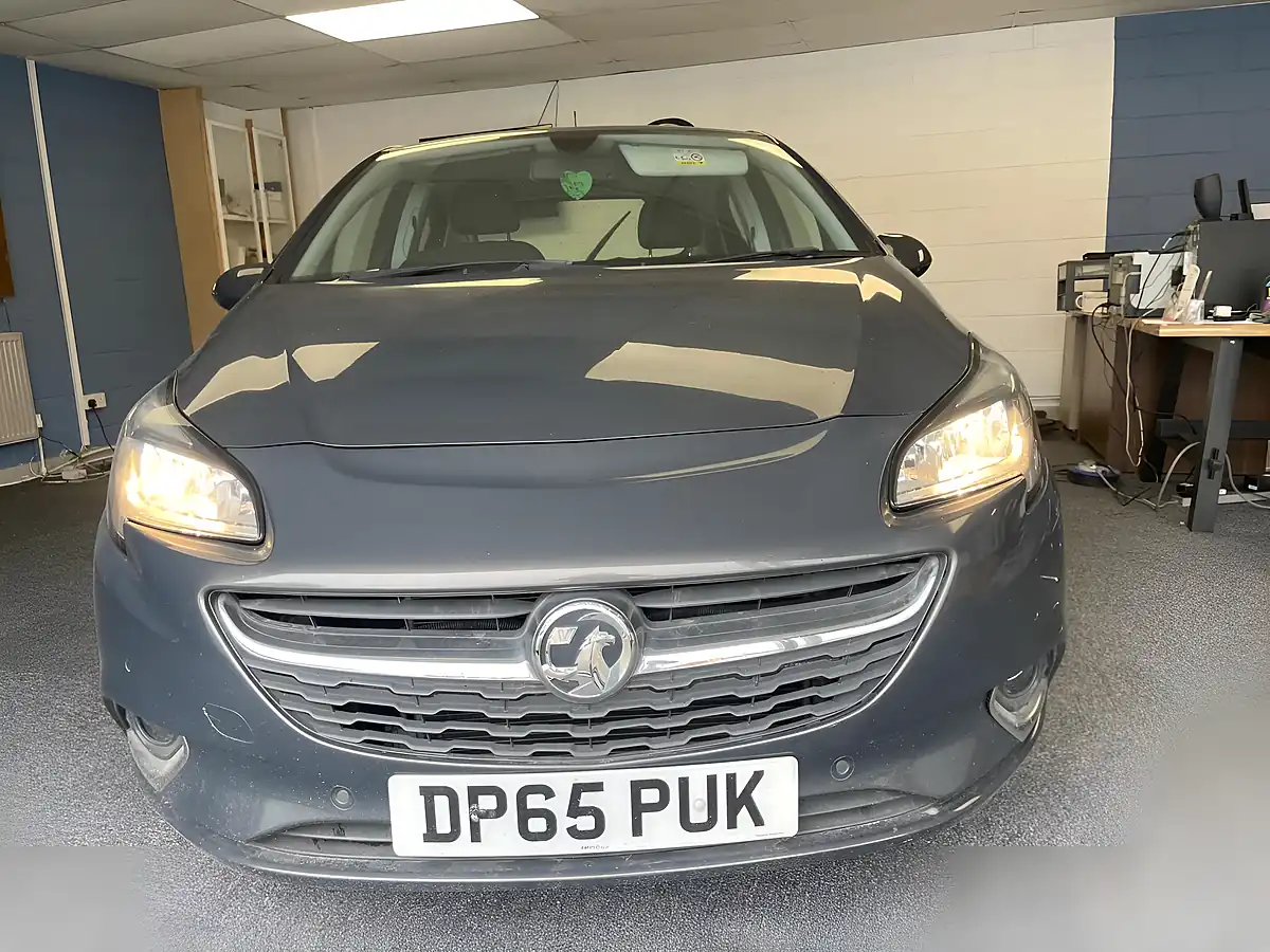 Used 2015 Vauxhall Corsa Se Grey - Interior and Exterior details 6