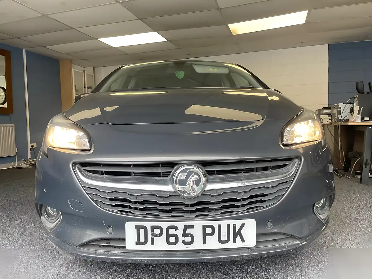 Used 2015 Vauxhall Corsa Se Grey - Interior and Exterior details 7