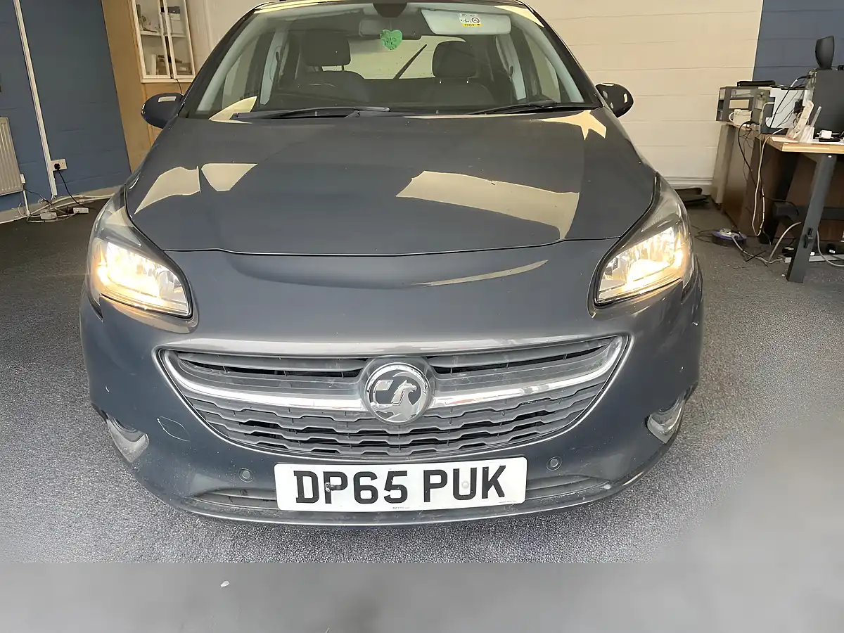 Used 2015 Vauxhall Corsa Se Grey - Interior and Exterior details 8