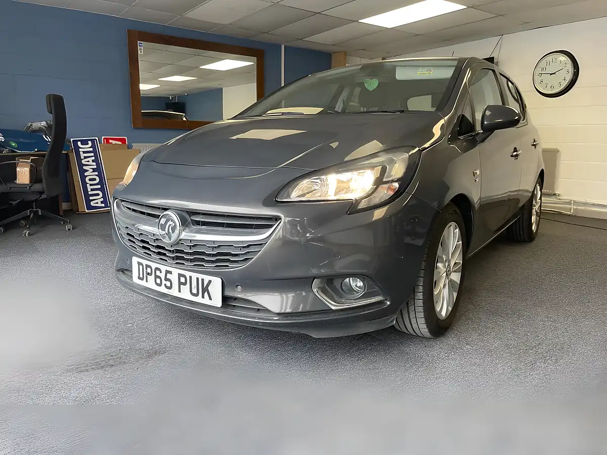 Used 2015 Vauxhall Corsa Se Grey - Interior and Exterior details 9