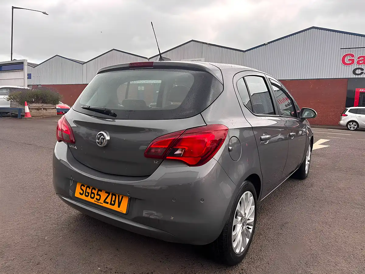 Used 2015 Vauxhall Corsa Se Grey - Interior and Exterior details 3