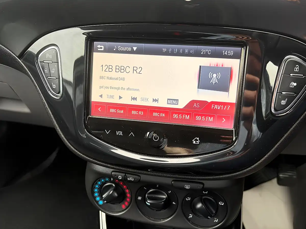 Used 2015 Vauxhall Corsa Se Grey - Interior and Exterior details 13