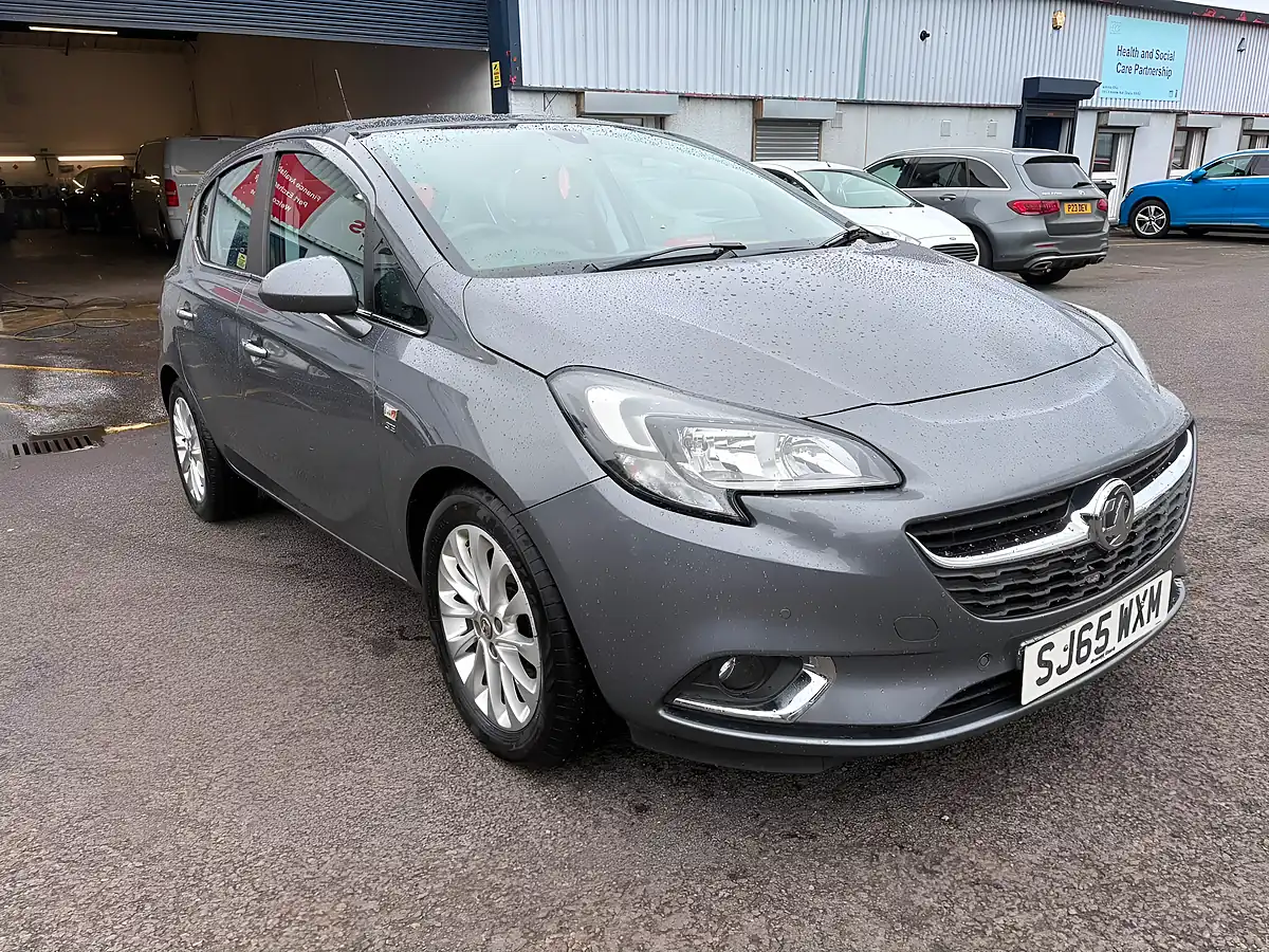 Used 2015 Vauxhall Corsa Se Grey - Interior and Exterior details 4