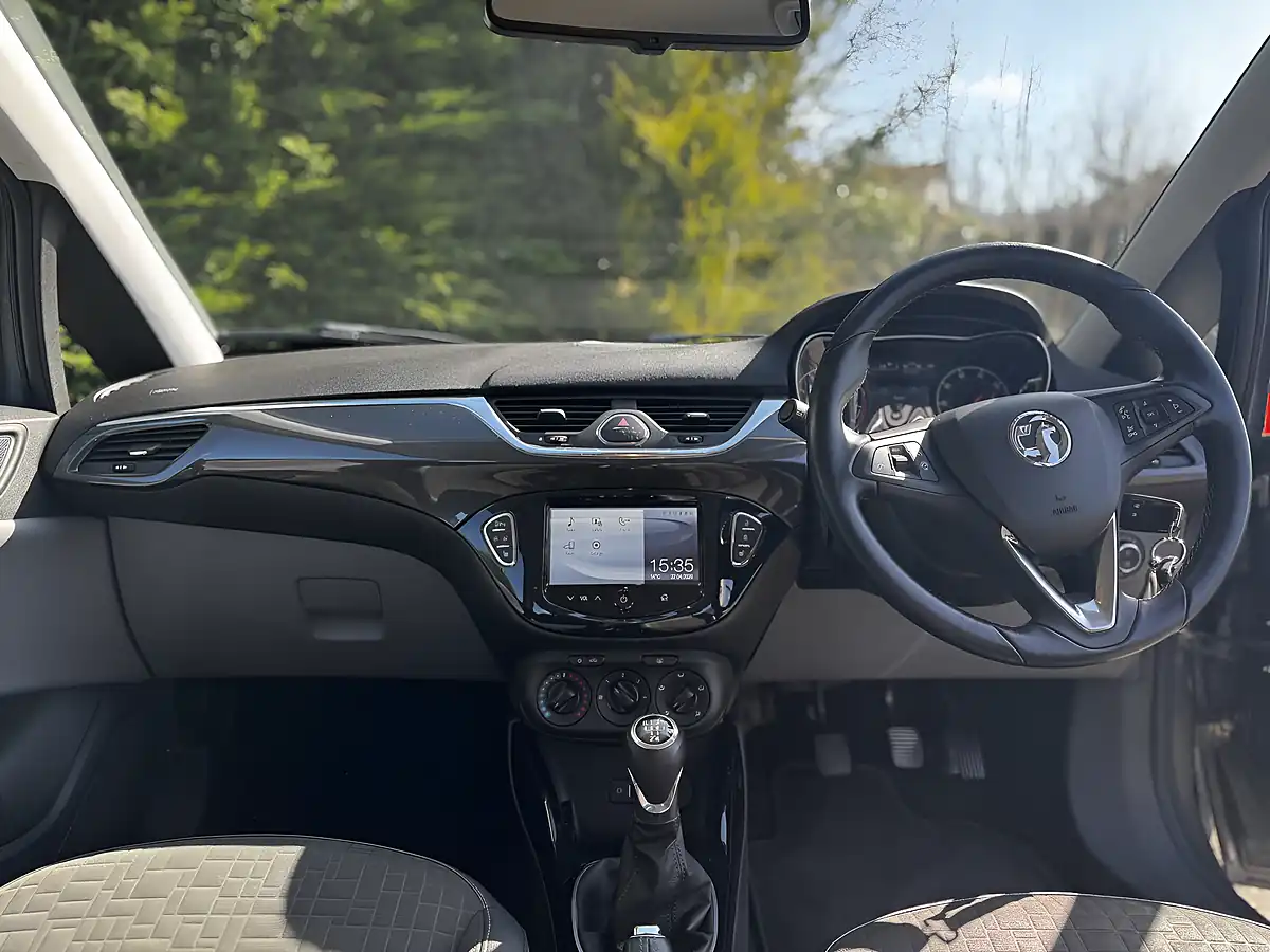 Used 2015 Vauxhall Corsa Se Grey - Interior and Exterior details 17