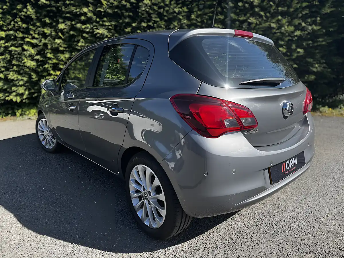 Used 2015 Vauxhall Corsa Se Grey - Interior and Exterior details 7