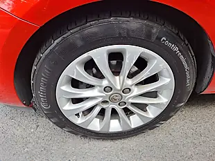 Used 2015 Vauxhall Corsa Se Red - Interior and Exterior details 13