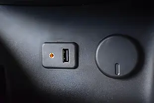 Used 2015 Vauxhall Corsa Se Silver - Interior and Exterior details 15