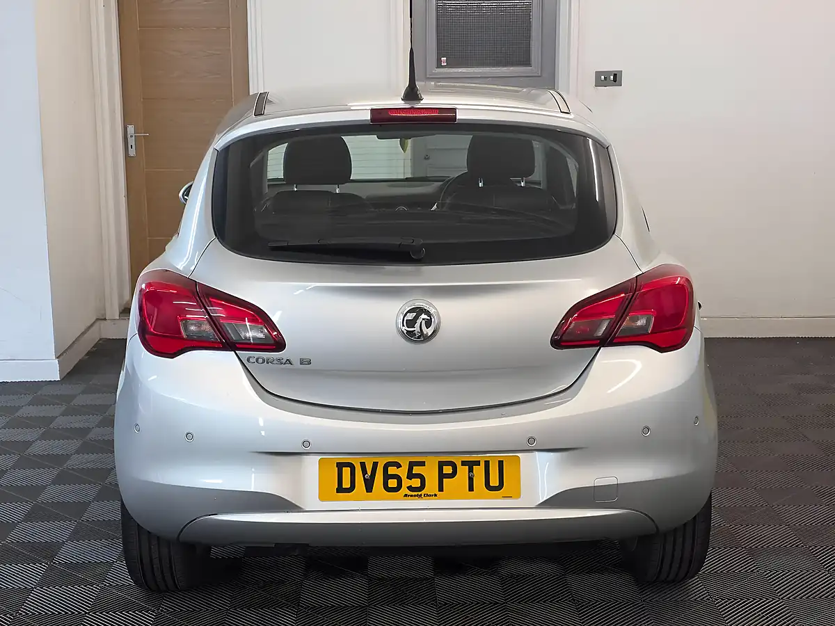 Used 2015 Vauxhall Corsa Se Silver - Interior and Exterior details 5