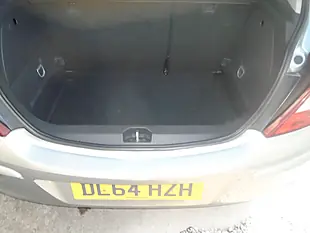Used 2015 Vauxhall Corsa Se Silver - Interior and Exterior details 13