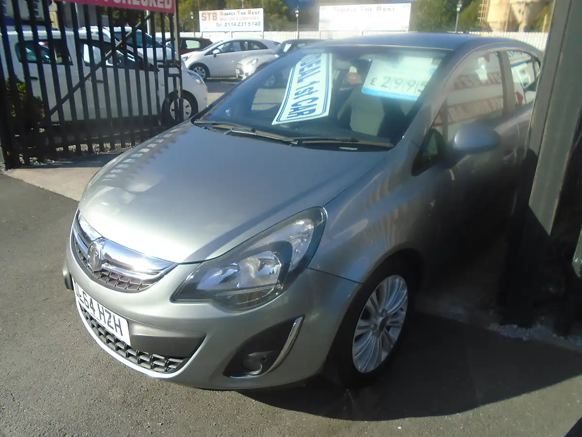 Used 2015 Vauxhall Corsa Se Silver - Interior and Exterior details 3