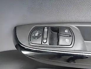 Used 2015 Vauxhall Corsa Se White - Interior and Exterior details 15