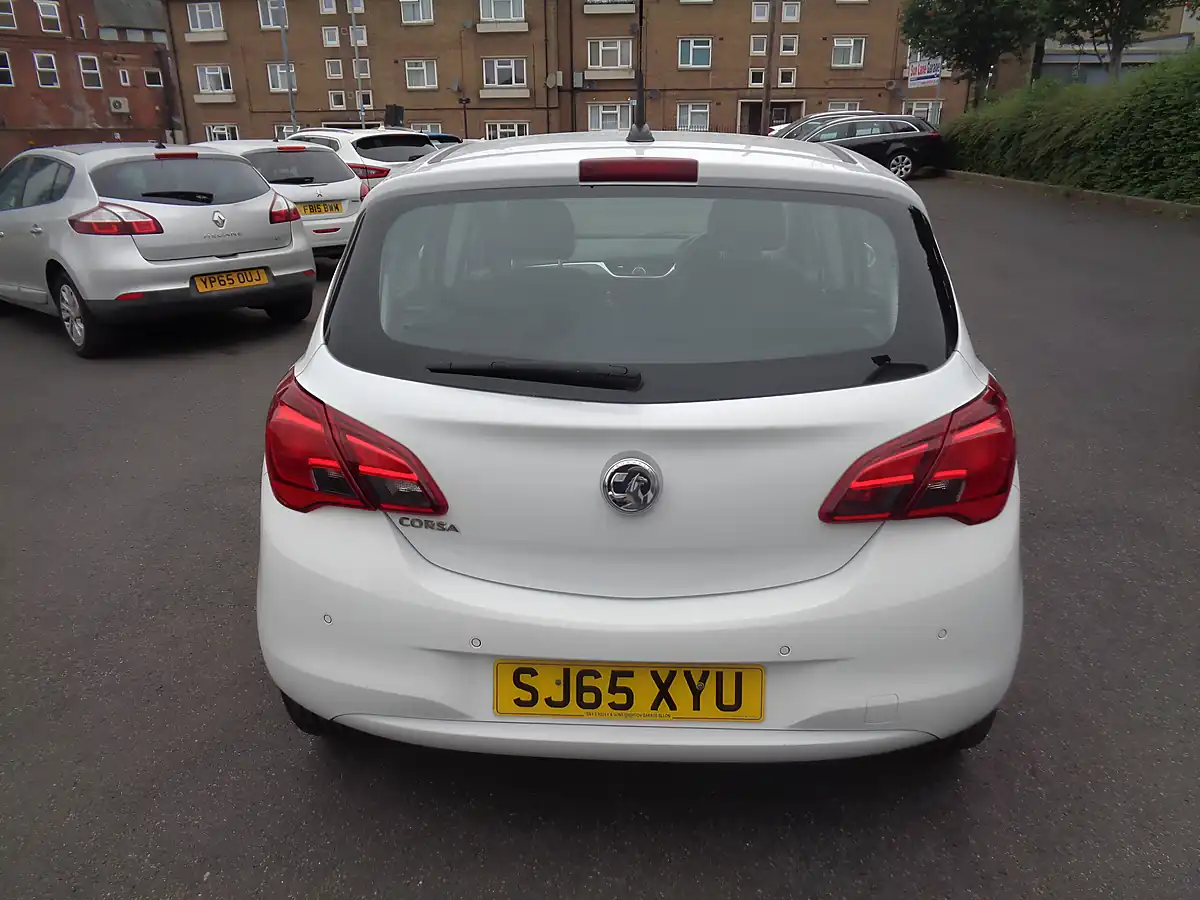 Used 2015 Vauxhall Corsa Se White - Interior and Exterior details 6