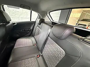 Used 2015 Vauxhall Corsa Se White - Interior and Exterior details 18