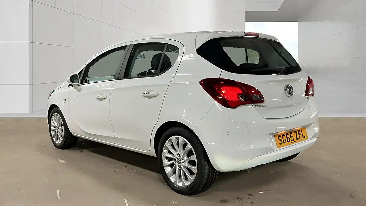Used 2015 Vauxhall Corsa Se White - Interior and Exterior details 3