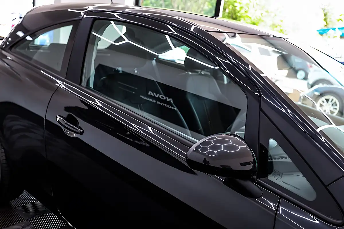 Used 2015 Vauxhall Corsa Sri Black - Interior and Exterior details 20