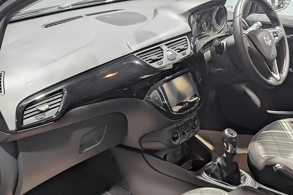 Used 2015 Vauxhall Corsa Sri Black - Interior and Exterior details 19
