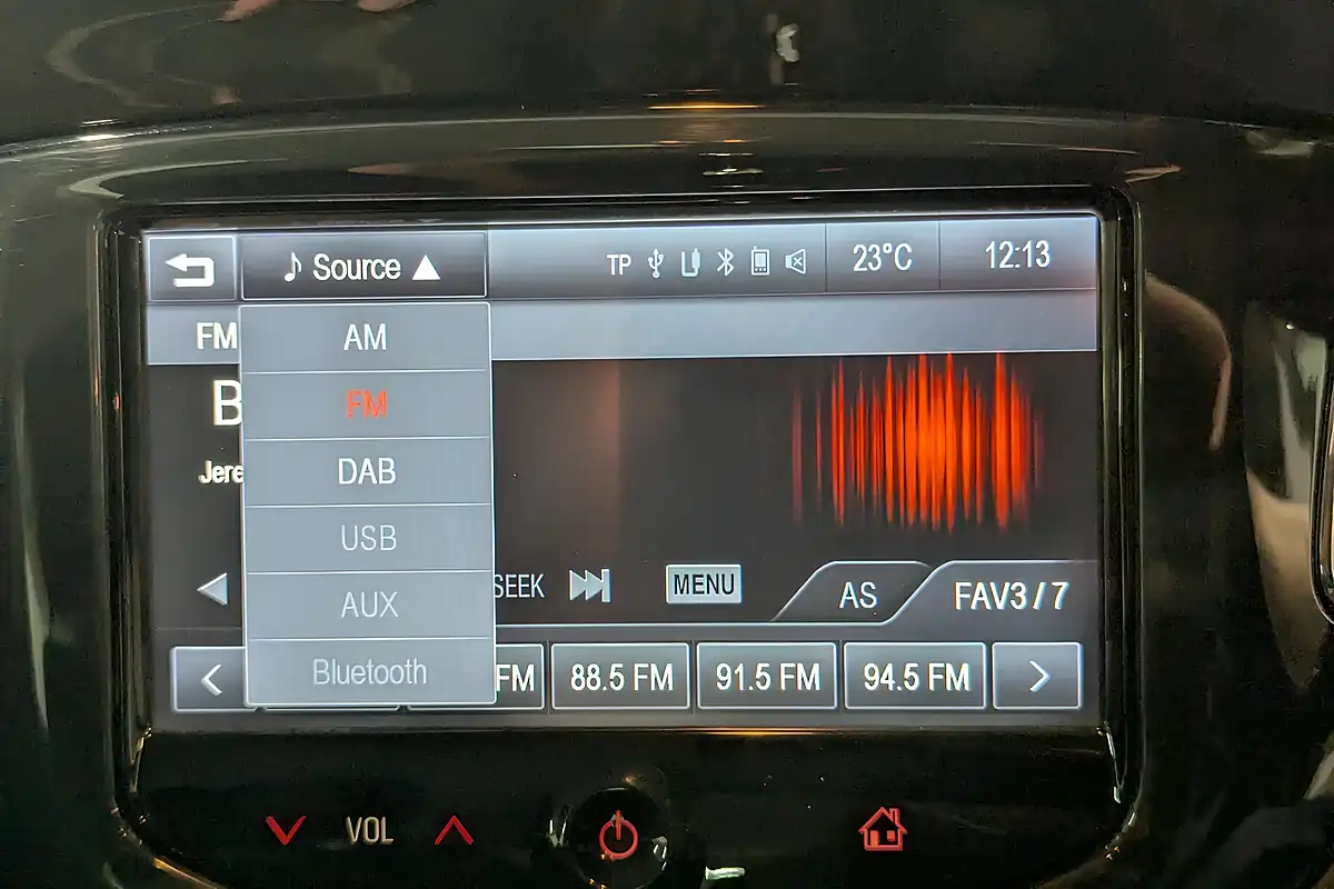 Used 2015 Vauxhall Corsa Sri Black - Interior and Exterior details 3