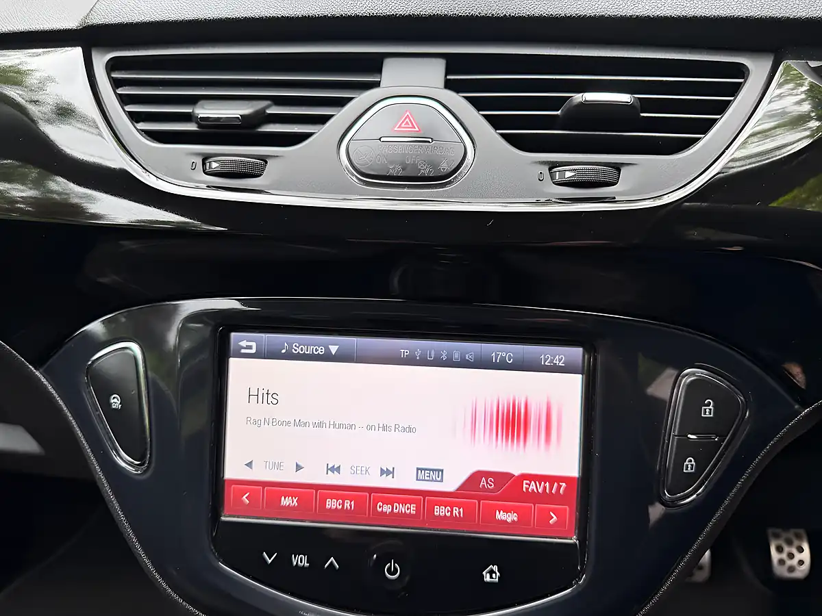 Used 2015 Vauxhall Corsa Sri Blue - Interior and Exterior details 16