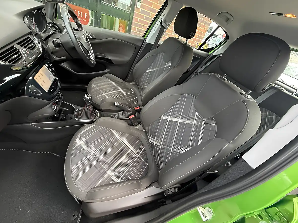 Used 2015 Vauxhall Corsa Sri Green - Interior and Exterior details 14