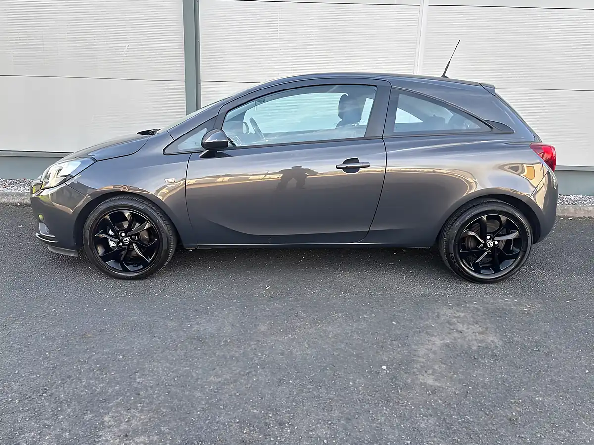 Used 2015 Vauxhall Corsa Sri Grey - Interior and Exterior details 8