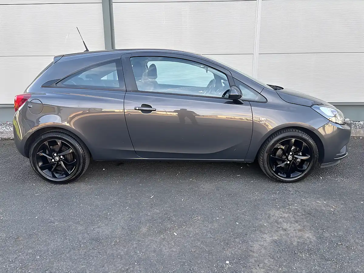 Used 2015 Vauxhall Corsa Sri Grey - Interior and Exterior details 9