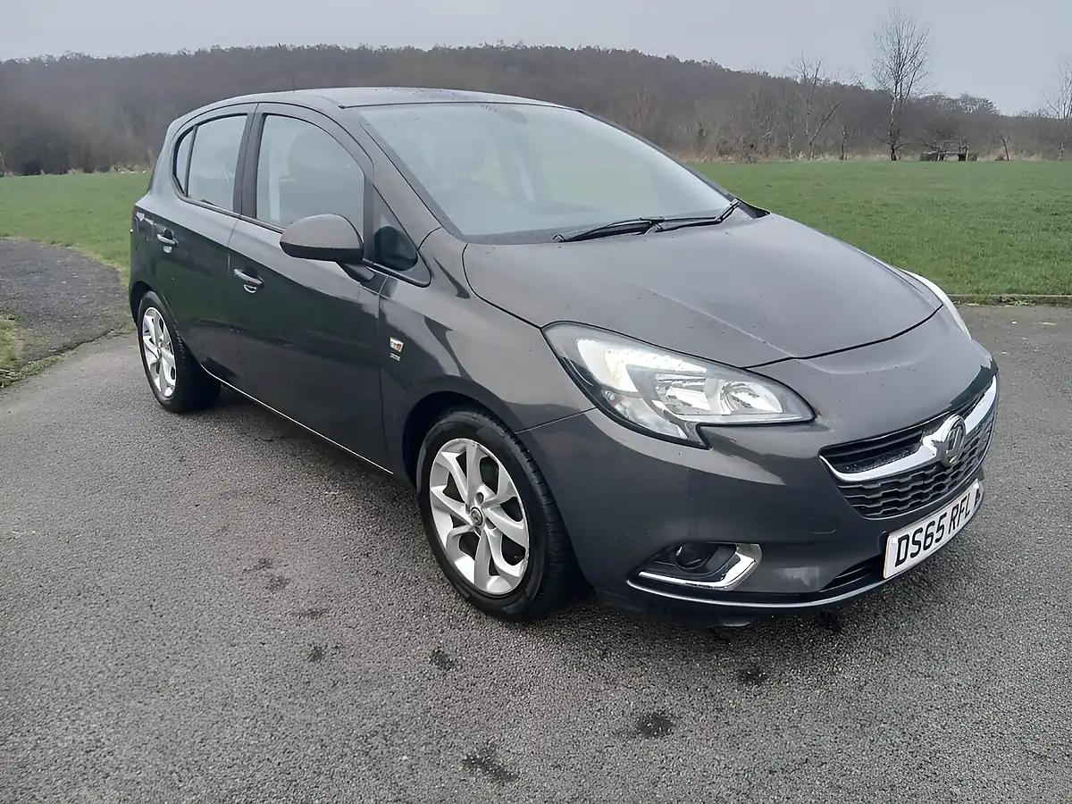 Used 2015 Vauxhall Corsa Sri Grey - Front View