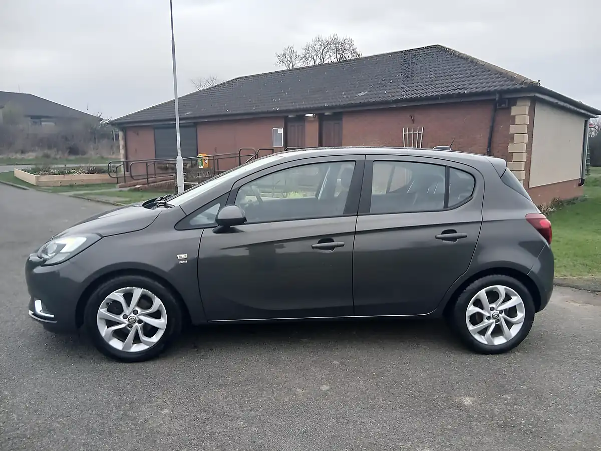 Used 2015 Vauxhall Corsa Sri Grey - Interior and Exterior details 5