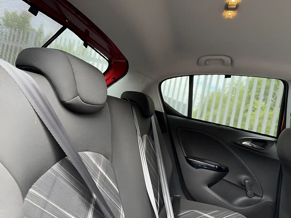 Used 2015 Vauxhall Corsa Sri Red - Interior and Exterior details 6