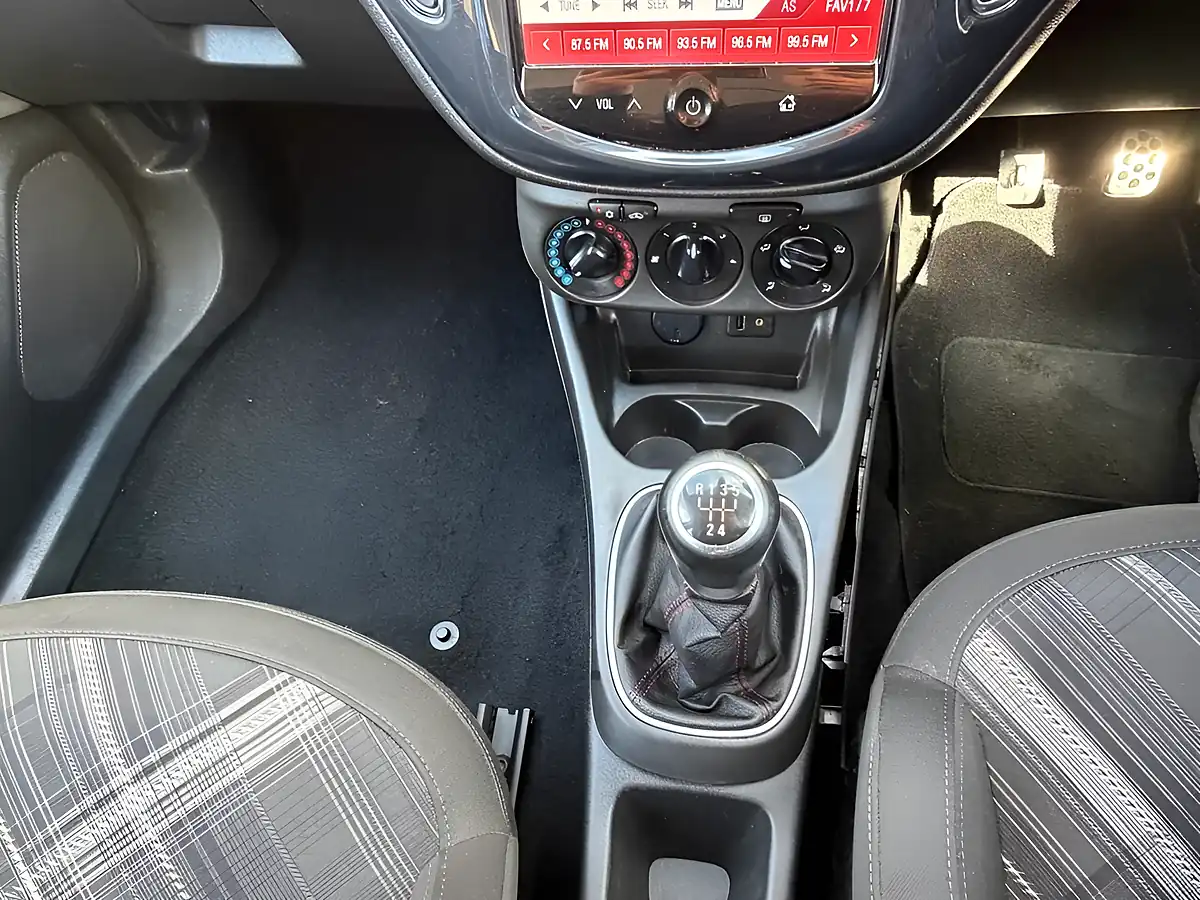 Used 2015 Vauxhall Corsa Sri Red - Interior and Exterior details 17