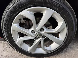 Used 2015 Vauxhall Corsa Sri Red - Interior and Exterior details 10