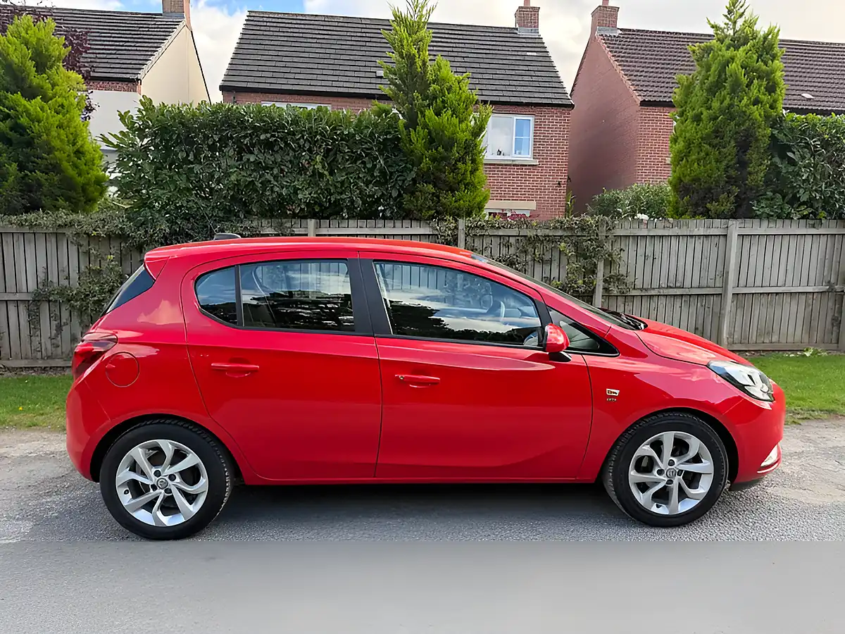 Used 2015 Vauxhall Corsa Sri Red - Interior and Exterior details 4