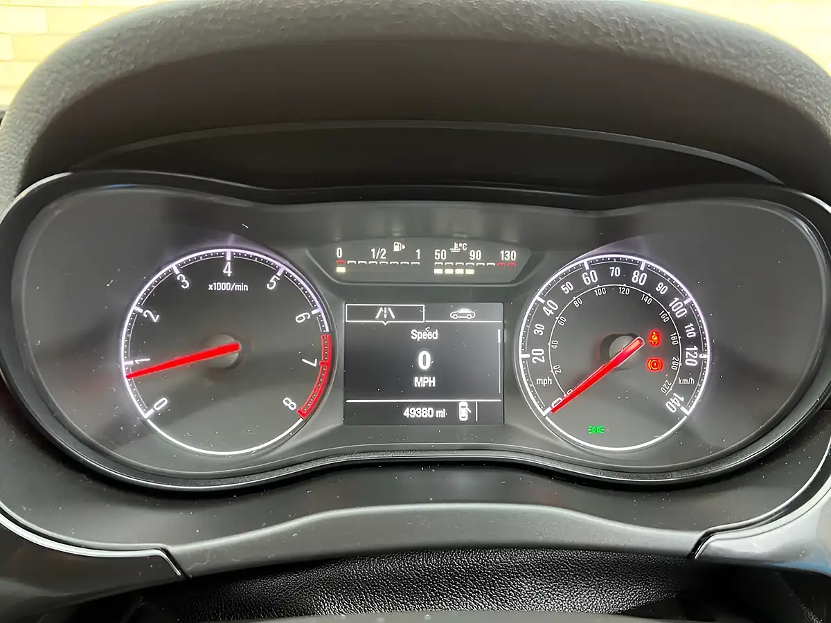 Used 2015 Vauxhall Corsa Sri Silver - Interior and Exterior details 13