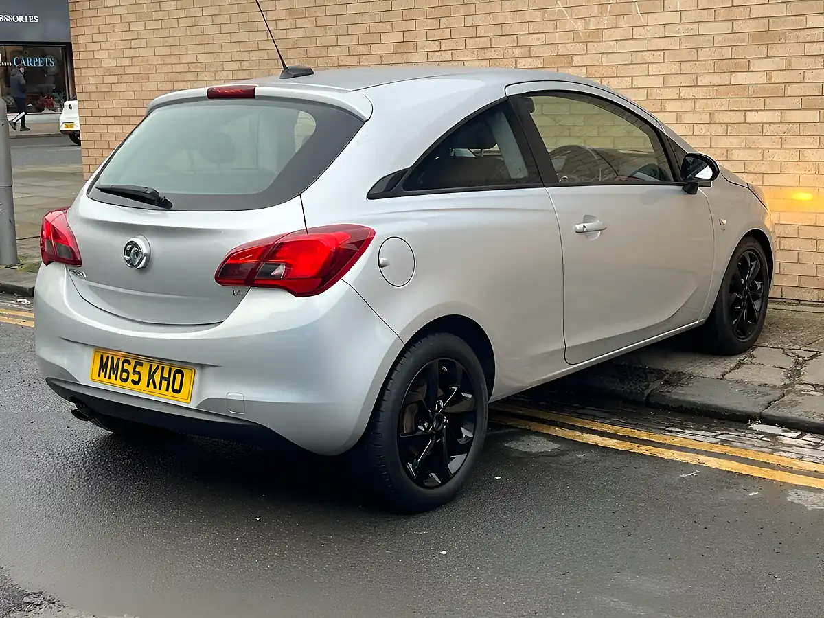 Used 2015 Vauxhall Corsa Sri Silver - Interior and Exterior details 17