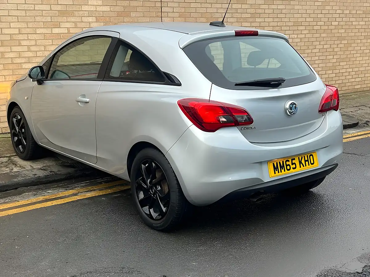 Used 2015 Vauxhall Corsa Sri Silver - Interior and Exterior details 18