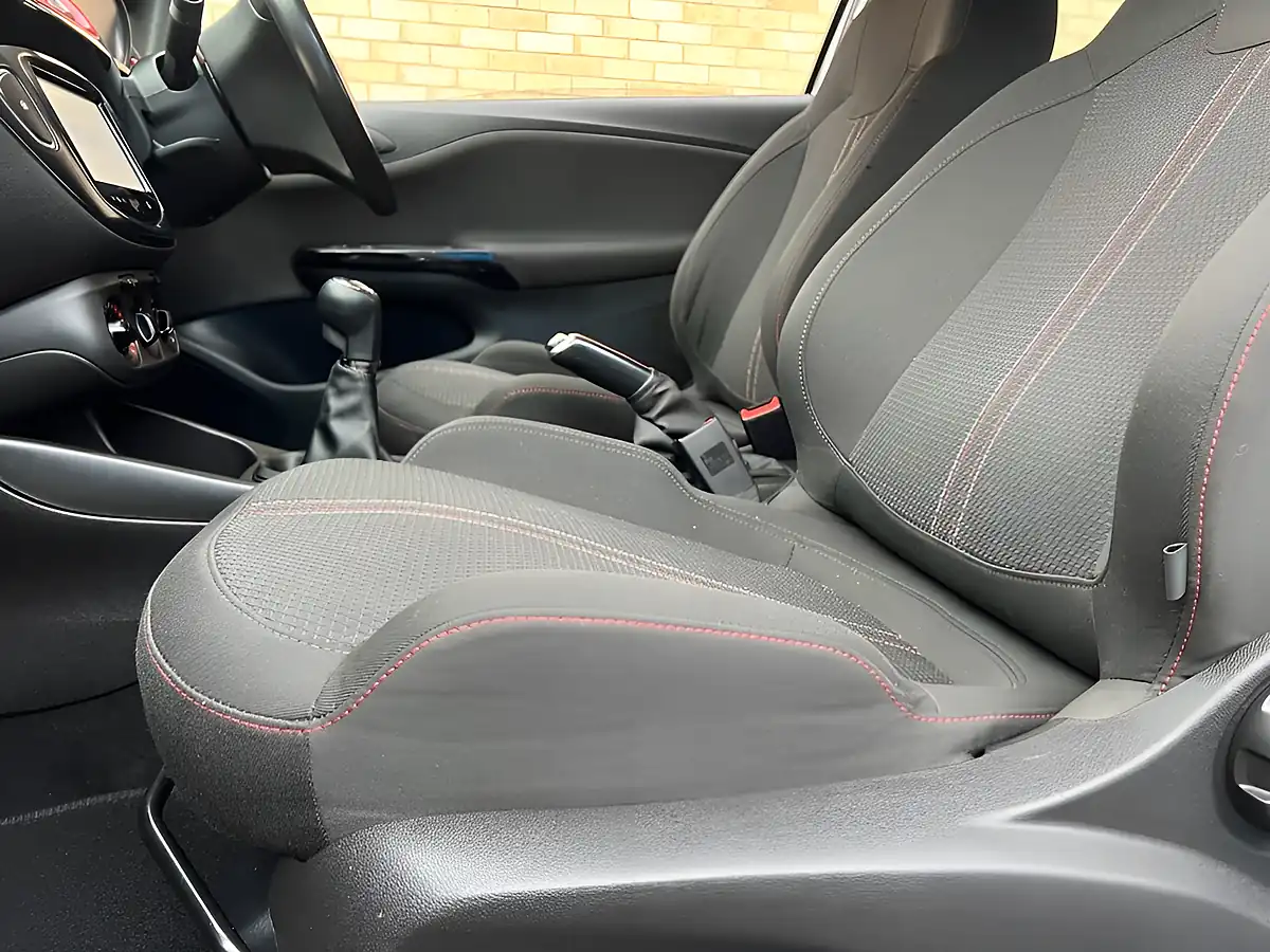 Used 2015 Vauxhall Corsa Sri Silver - Interior and Exterior details 6
