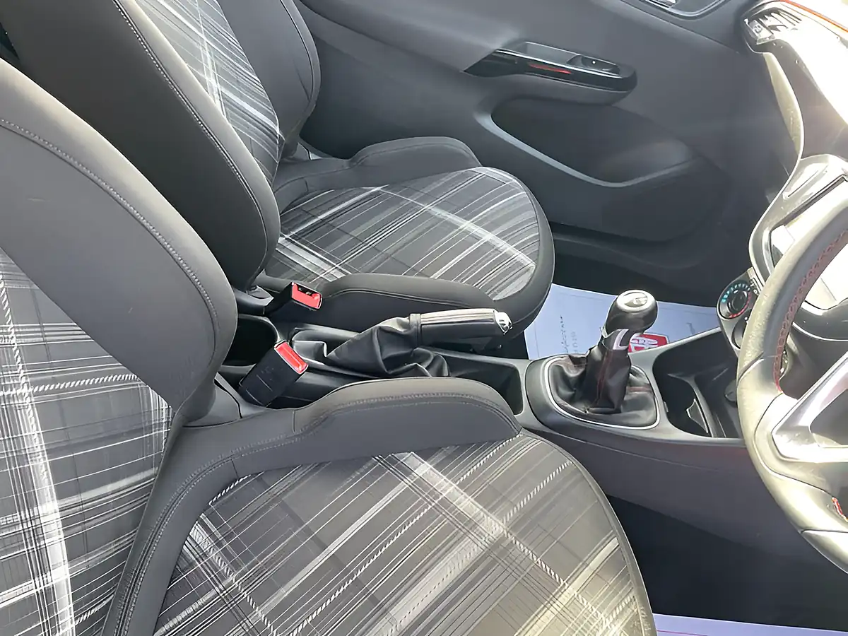 Used 2015 Vauxhall Corsa Sri Vx Line Red - Interior and Exterior details 10