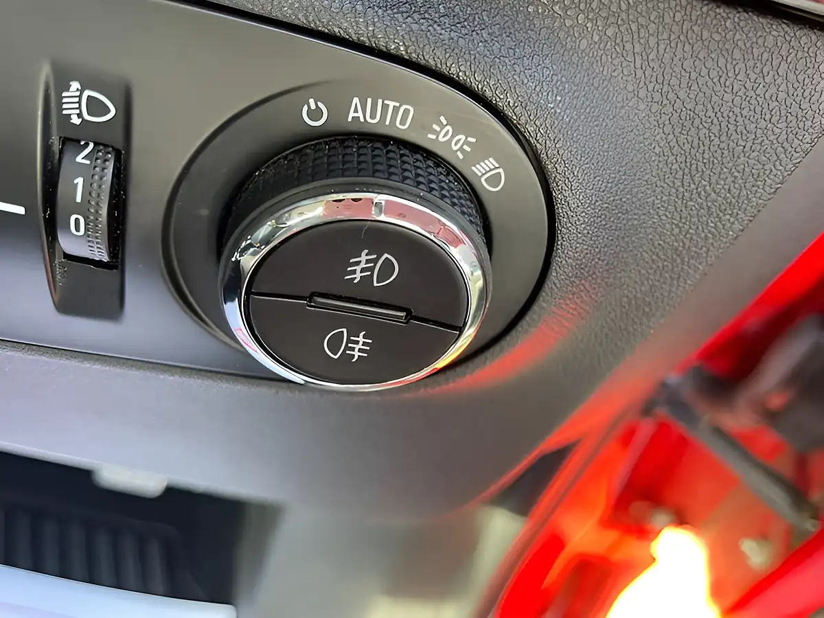 Used 2015 Vauxhall Corsa Sri Vx Line Red - Interior and Exterior details 13