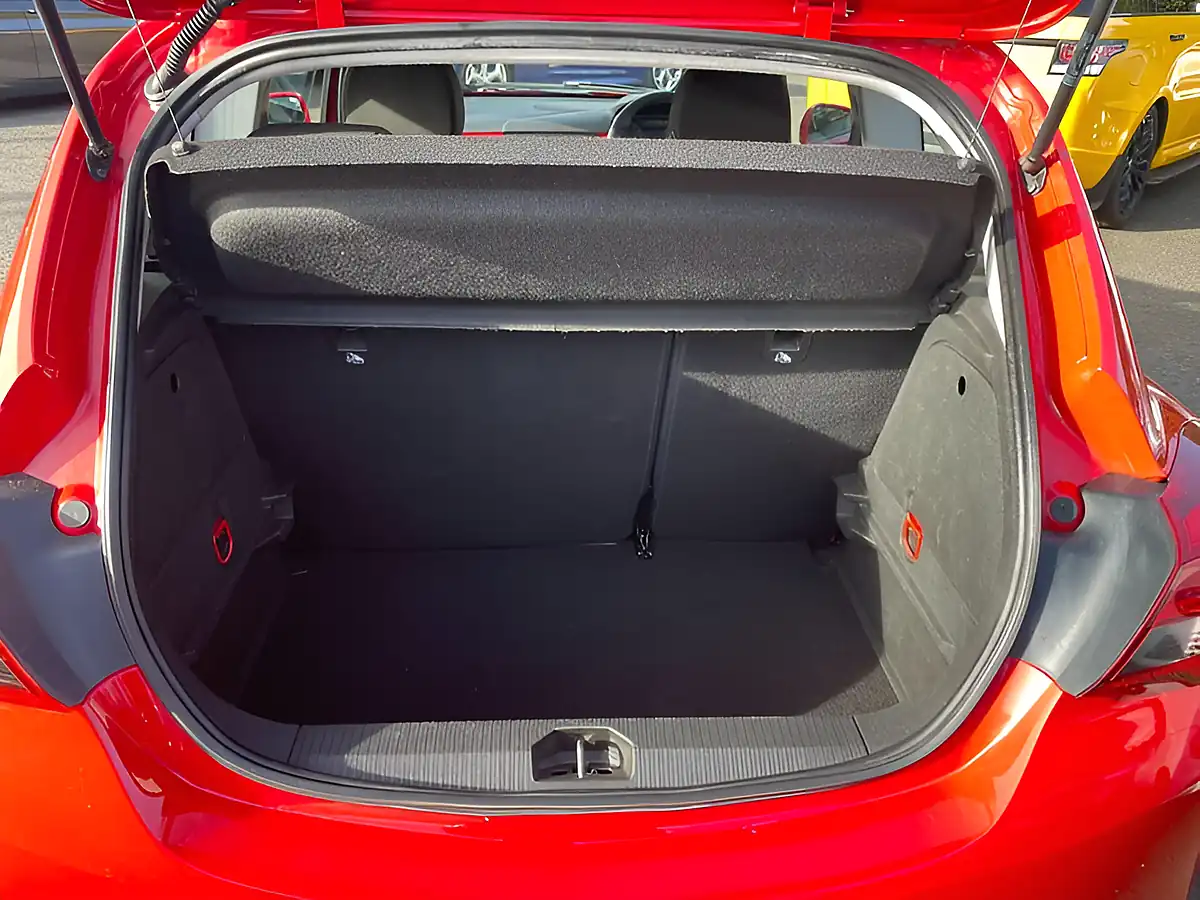 Used 2015 Vauxhall Corsa Sri Vx Line Red - Interior and Exterior details 18