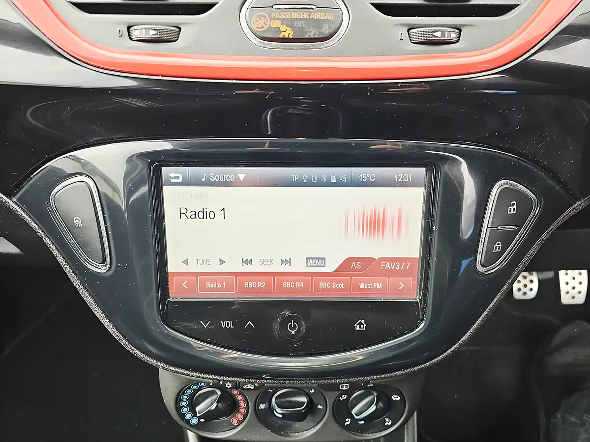 Used 2015 Vauxhall Corsa Sri White - Interior and Exterior details 12