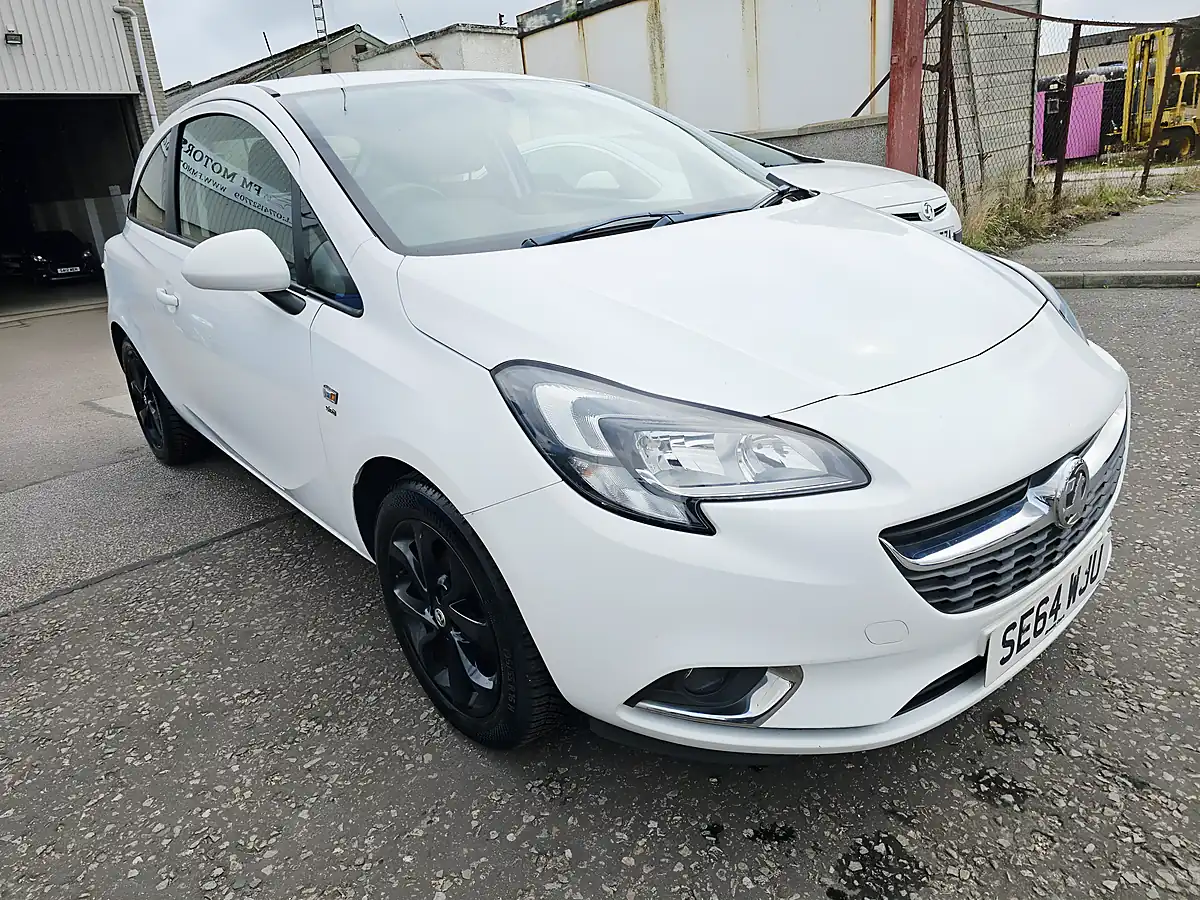 Used 2015 Vauxhall Corsa Sri White - Interior and Exterior details 16