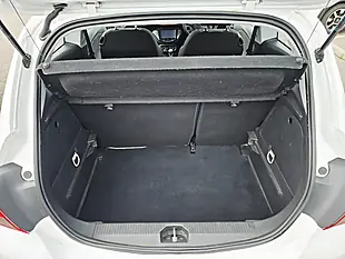 Used 2015 Vauxhall Corsa Sri White - Interior and Exterior details 7