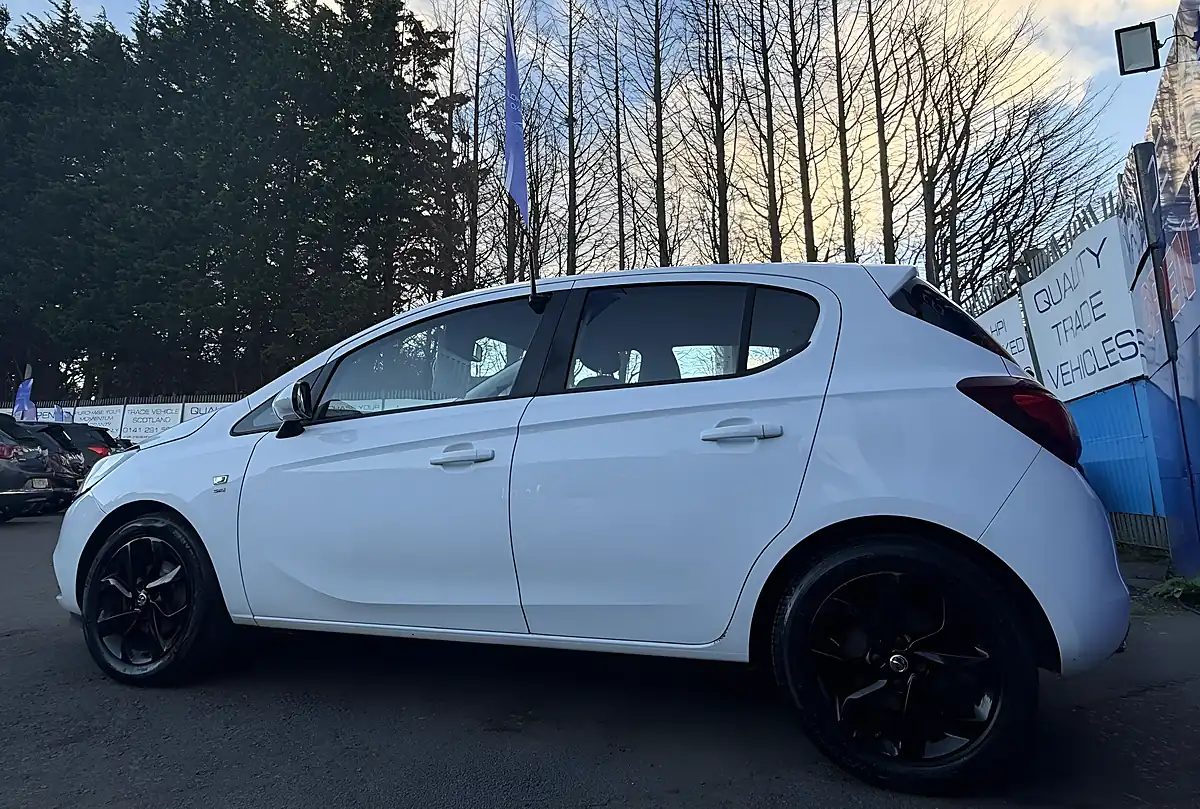 Used 2015 Vauxhall Corsa Sri White - Interior and Exterior details 3