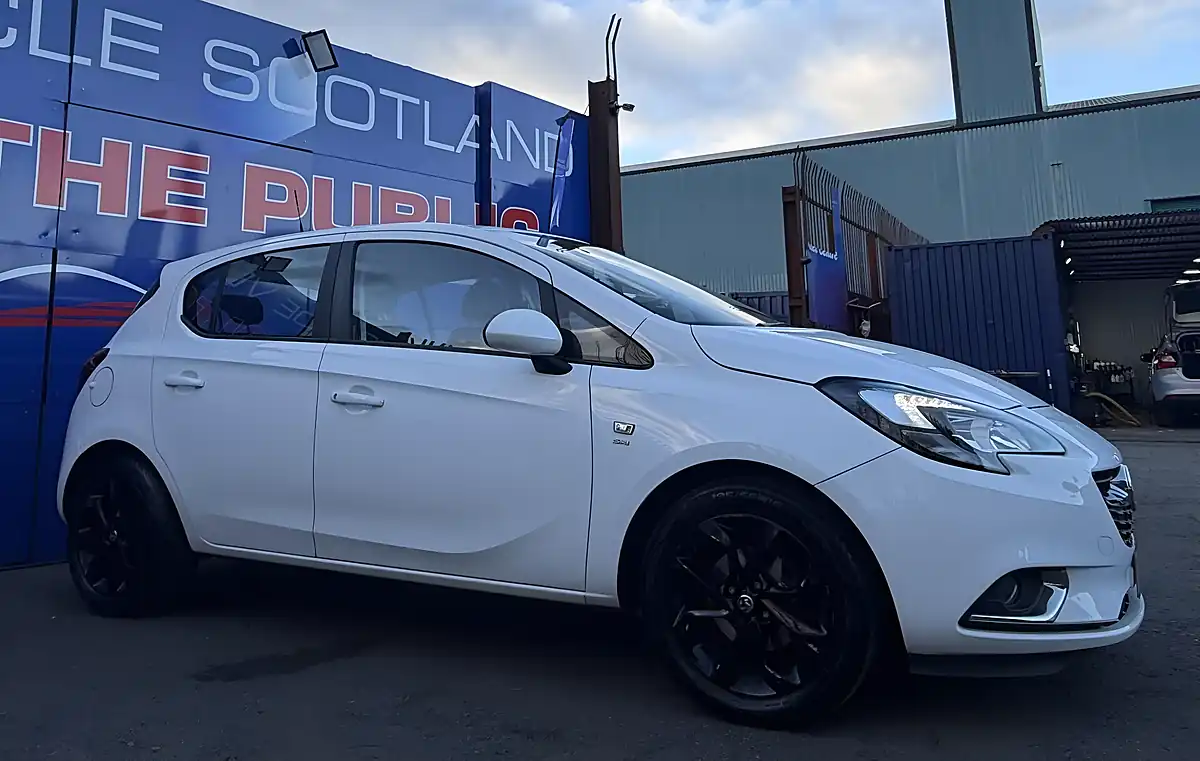 Used 2015 Vauxhall Corsa Sri White - Interior and Exterior details 7