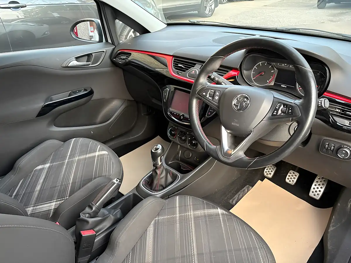 Used 2015 Vauxhall Corsa Sri White - Interior and Exterior details 7