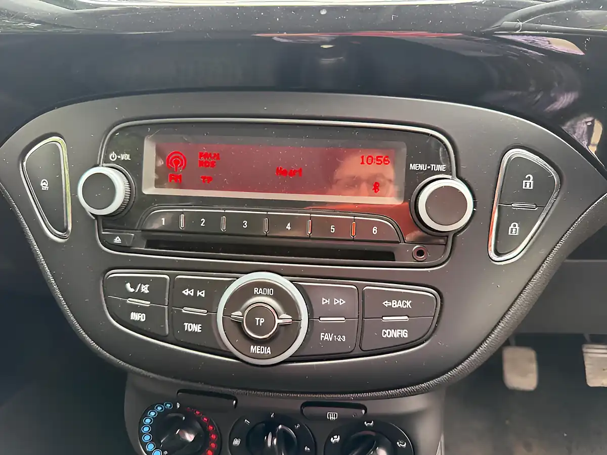 Used 2015 Vauxhall Corsa Sting Grey - Interior and Exterior details 19
