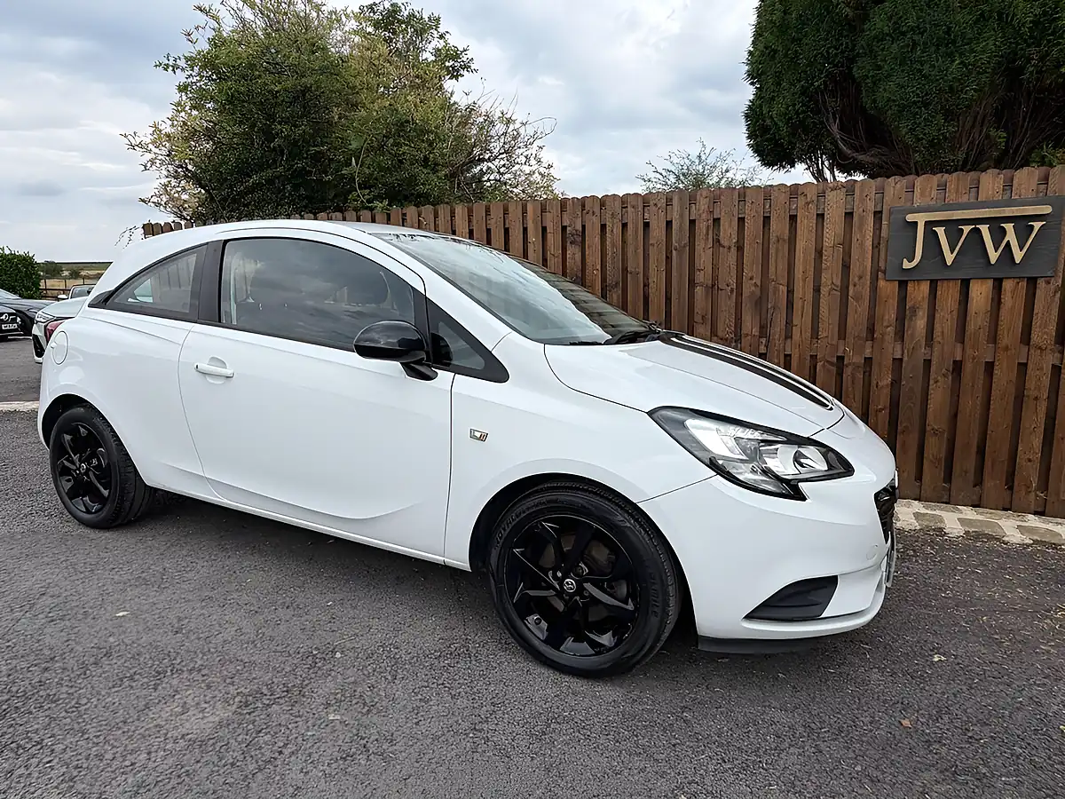 Used 2015 Vauxhall Corsa Sting R White - Interior and Exterior details 8